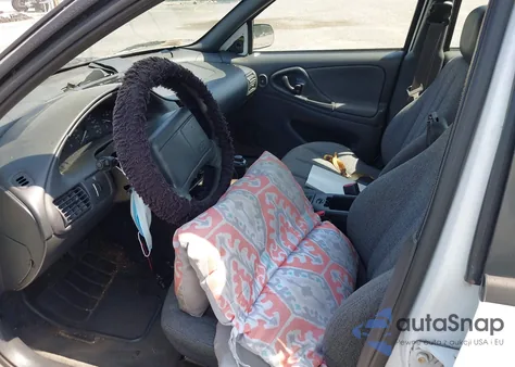 2001 Chevrolet Cavalier z USA, uszkodzony, nr VIN 1G1JC524017344700